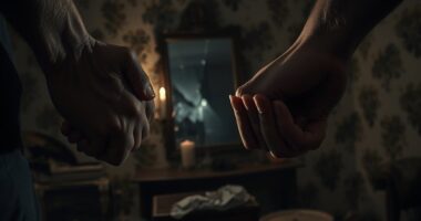 identify toxic relationship early